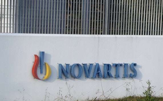 Yπόθεση Novartis: Έρευνες σε σπίτια εκδοτών, πρώην βουλευτών και διασήμων